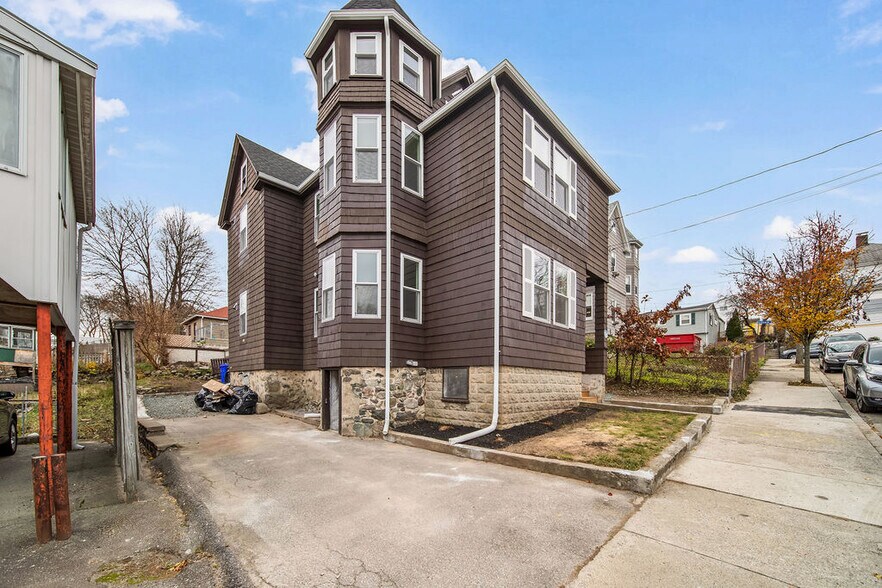 Building Photo - 11 Knollin St