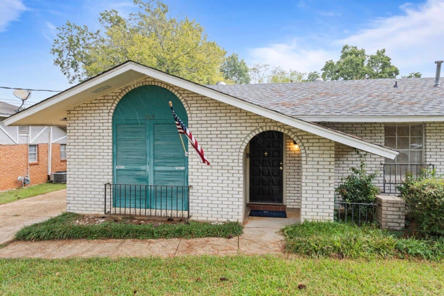 Building Photo - 564 Glade Park Loop