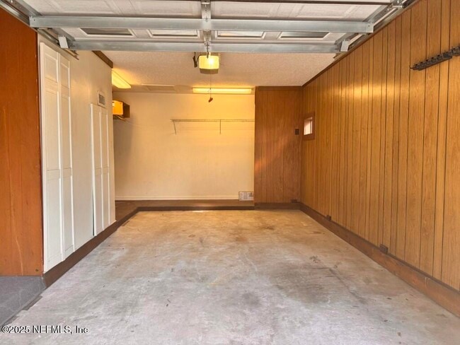 Building Photo - 1218 Colt St