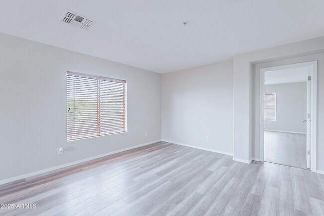 Building Photo - 6342 W Harwell Rd