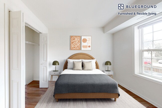 Building Photo - 10608 Kitty Pozer Dr