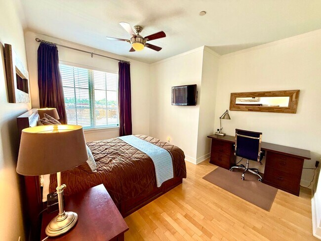 Building Photo - Pristine 1 bedroom, 1 bath in Perkins Rowe