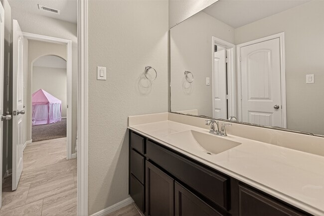 Building Photo - 28707 Bonham Park Ct