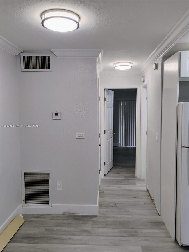 Building Photo - 505 NW 177th St