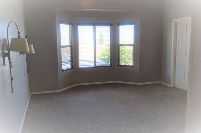Building Photo - Oakmont Subdivision