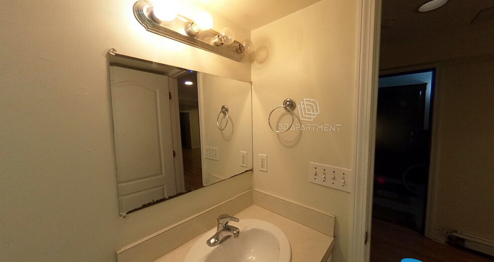 Building Photo - 1120 Commonwealth Ave