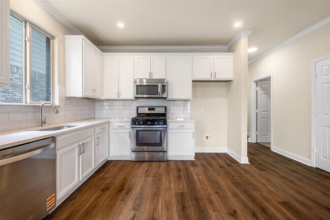 Building Photo - 19733 Shinning Isle Run