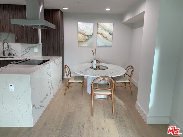 Building Photo - 1155 N La Cienega Blvd