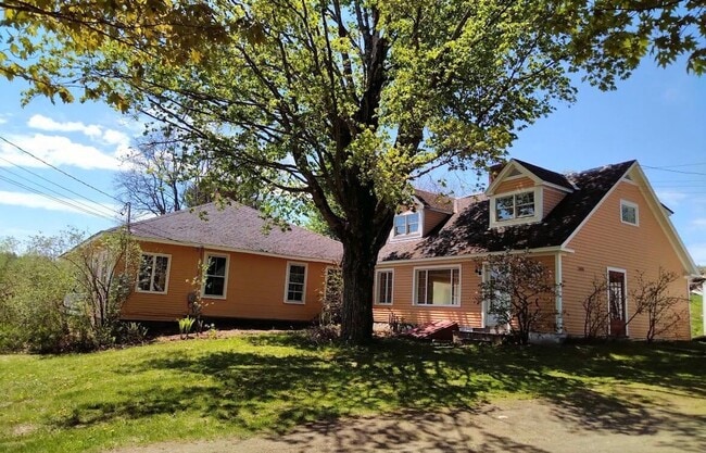 Building Photo - 873 Bragg Hill Rd