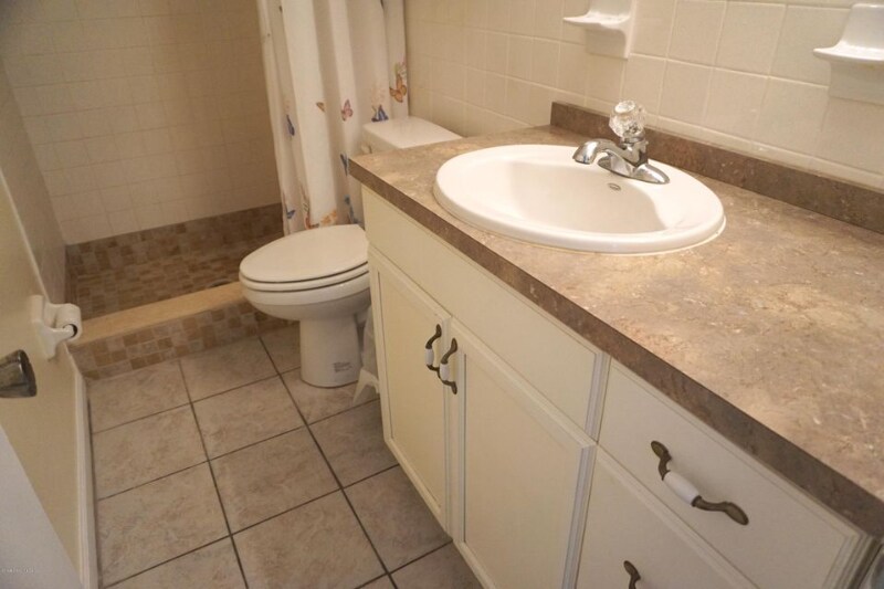 Building Photo - 190 E Olmstead Dr