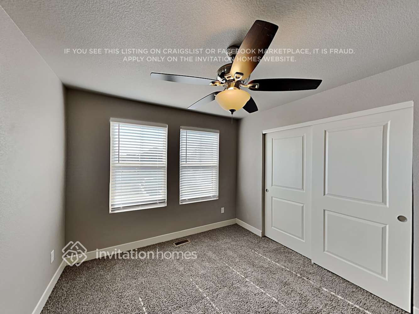 Building Photo - 9234 Castle Oaks Dr