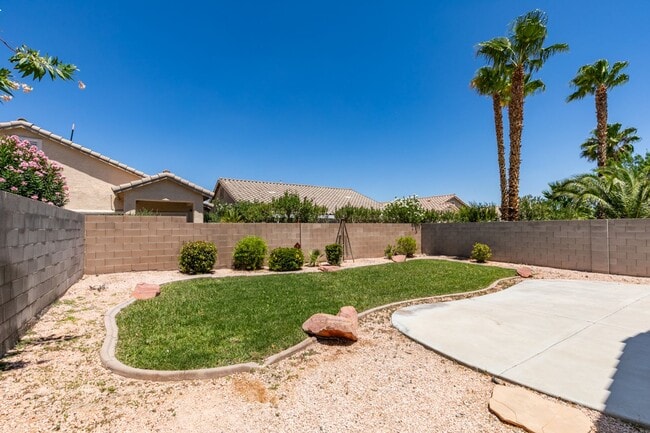 Building Photo - Beautiful Single-Story 3 Bedroom Home in Summerlin South