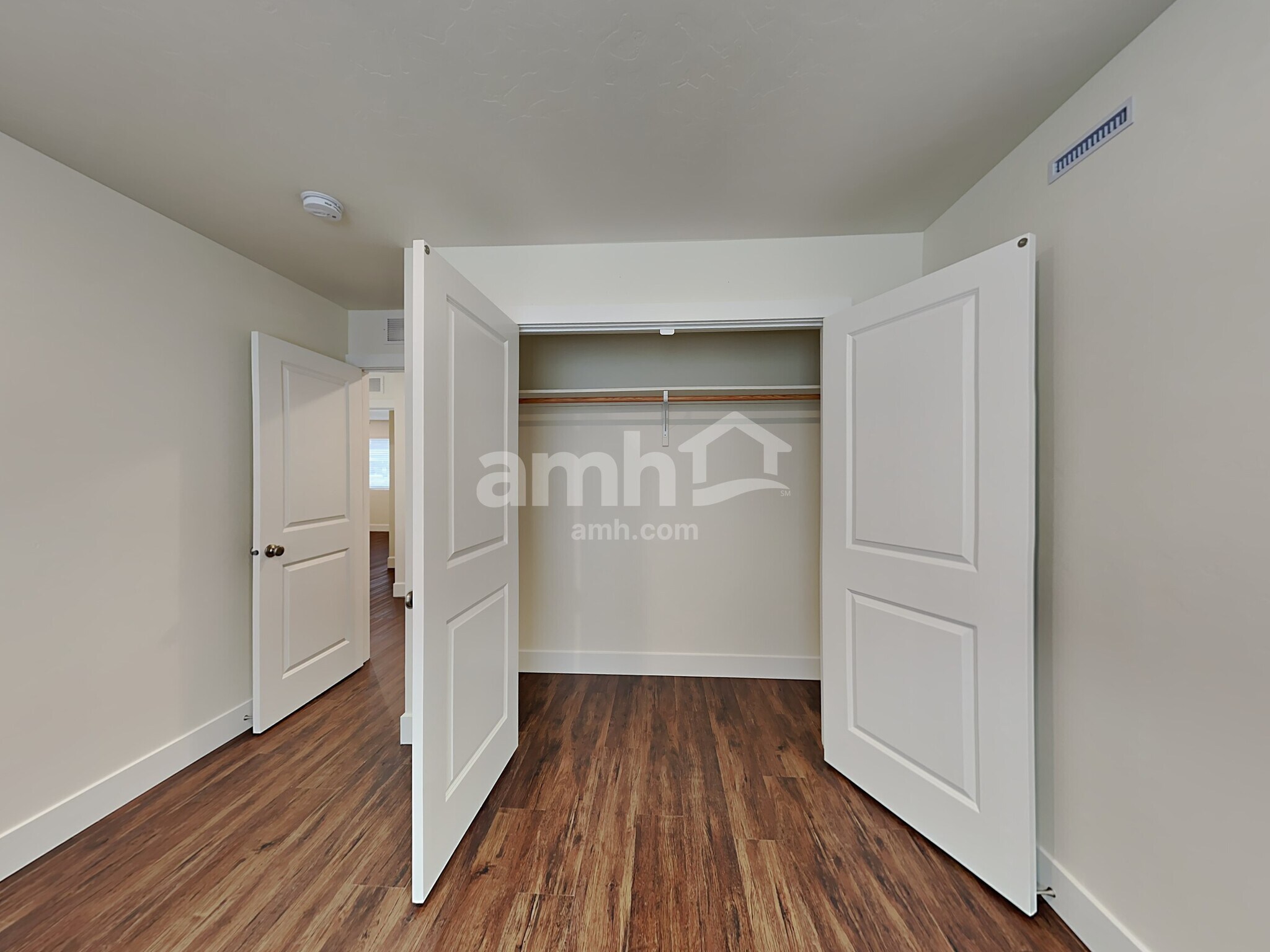 Building Photo - 9366 Wabash St