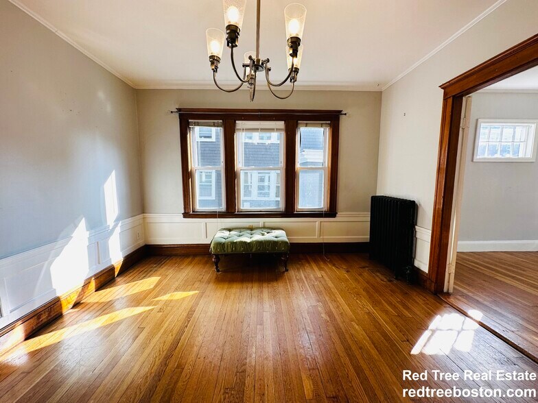 Building Photo - 12 Peters St