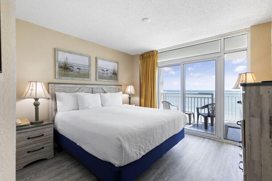 Building Photo - 1700 N Ocean Blvd