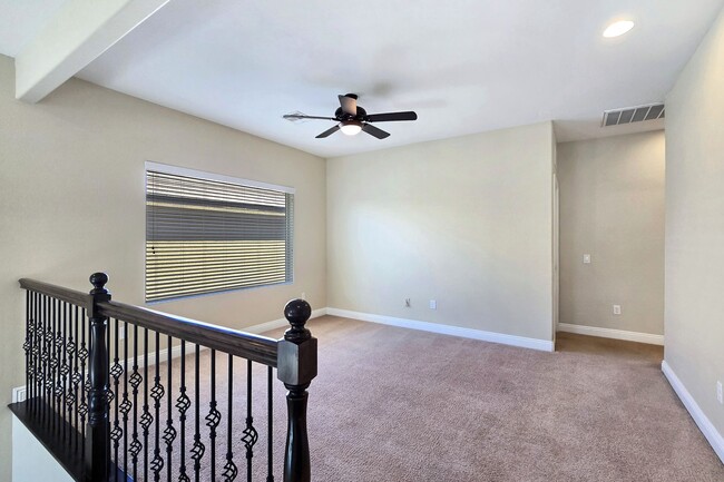 Building Photo - 10667 Harvest Green Way