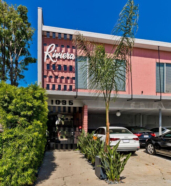 Building Photo - 1035 N Sierra Bonita Ave