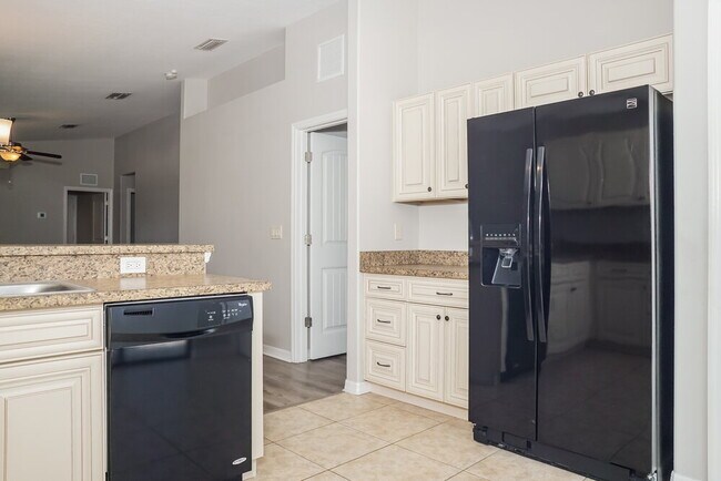 Building Photo - 203 San Casciano Ln