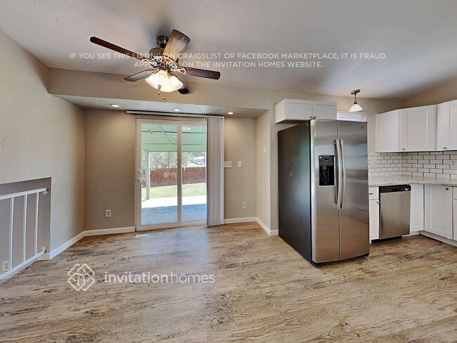 Building Photo - 2038 El Camino Meseta