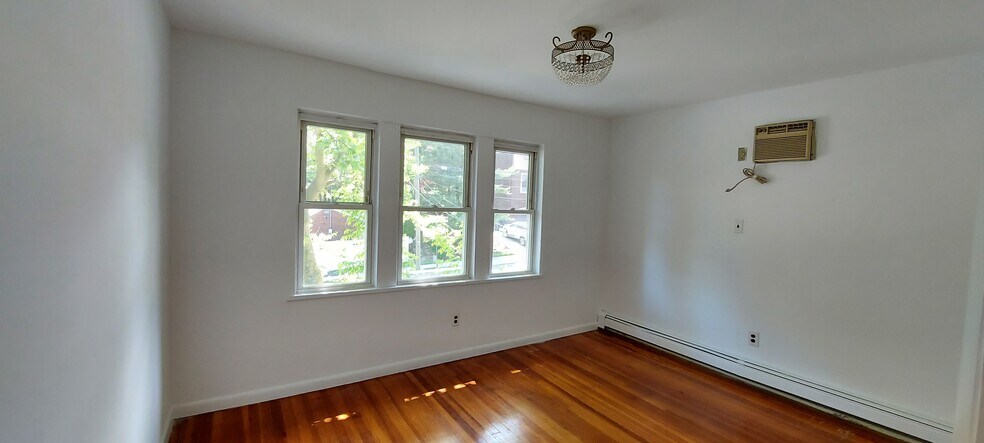 Bedroom with Street View - 325 Whiteman St