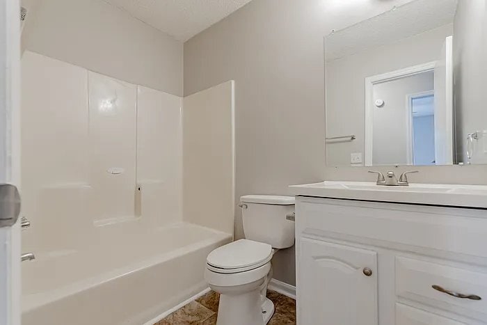 Building Photo - 141 Windmill Orchard Rd