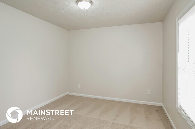 Building Photo - 114 Chriswood Ave