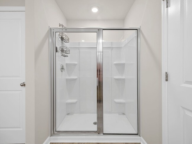 Building Photo - $500 OFF First Months Rent!! Modern living meets Convenience- Townhome in Greer, SC!