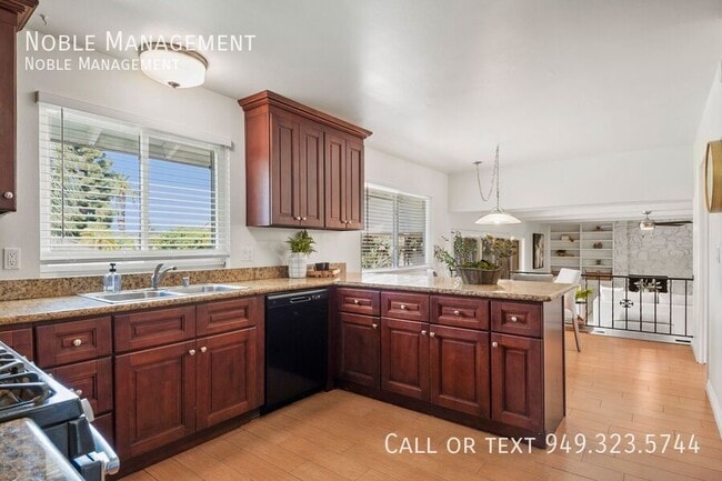 Building Photo - 700 S Yorba St