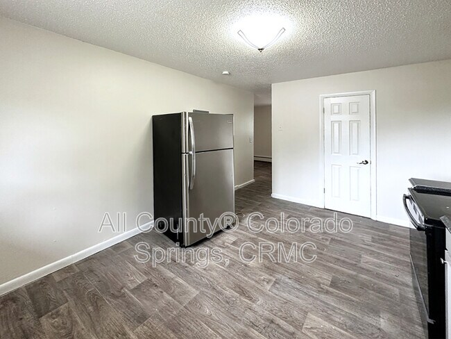 Building Photo - 2119 Preuss Rd