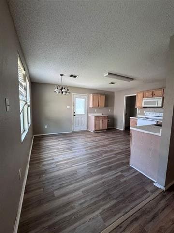 Building Photo - 5409 Comanche Wells Dr