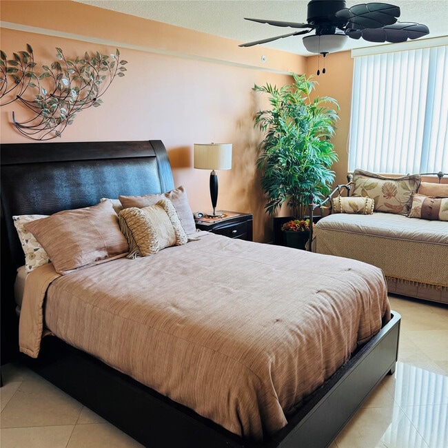 Building Photo - 2001 N Ocean Blvd