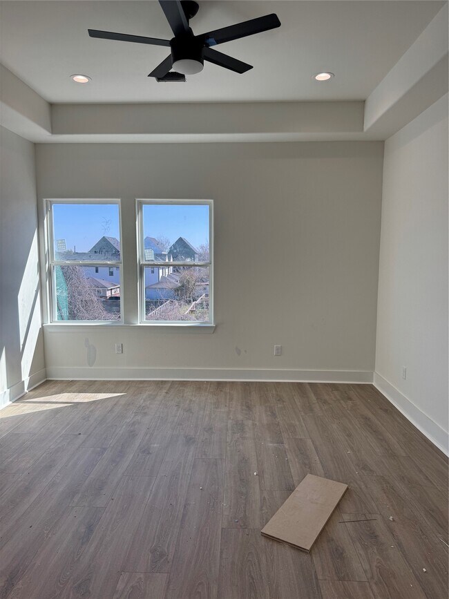 Building Photo - 3808 Yale St