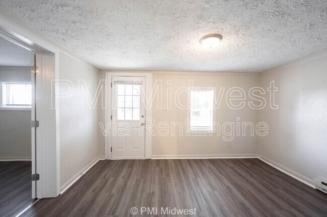 Building Photo - 2142 W Us-40