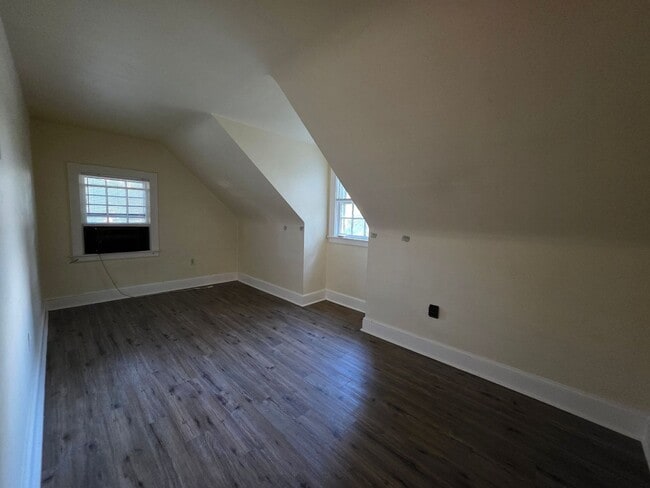 Building Photo - Westhaven