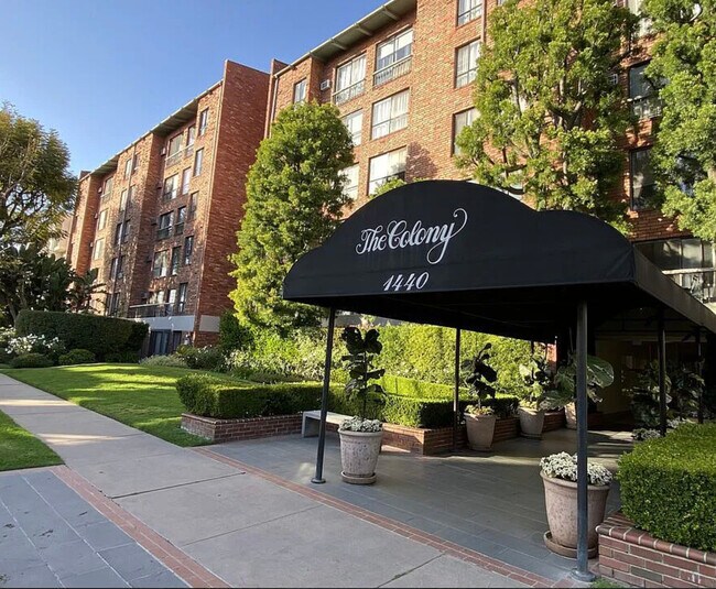 Building Photo - 1440 Veteran Ave