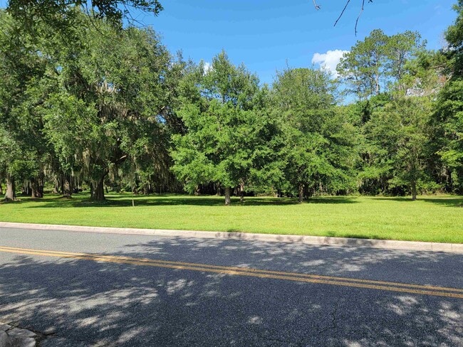 Building Photo - 3974 Grove Park Dr