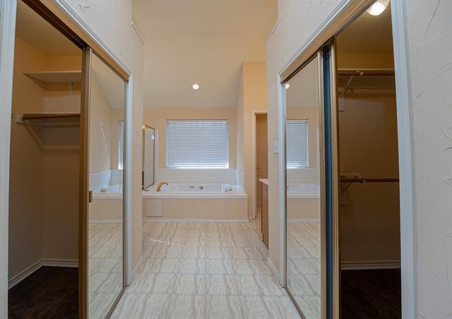 Building Photo - 7405 Stoney Point Dr