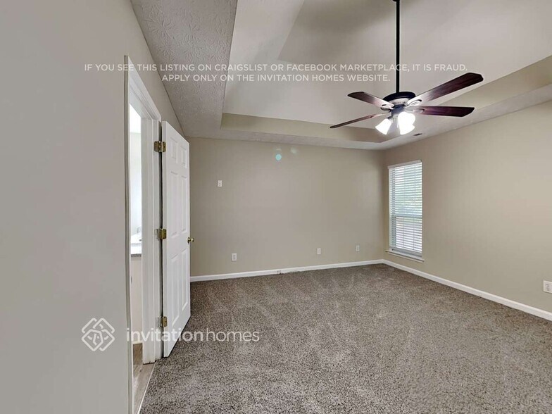 Building Photo - 552 Horseshoe Cir