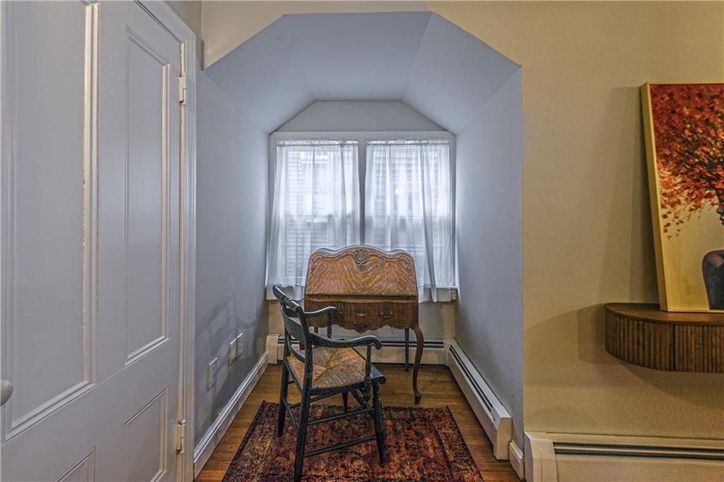 Building Photo - 7 Mt Vernon St