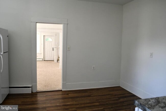 Building Photo - 4 E Milby St