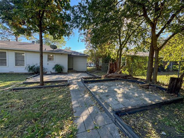 Building Photo - 1420 Broadway St