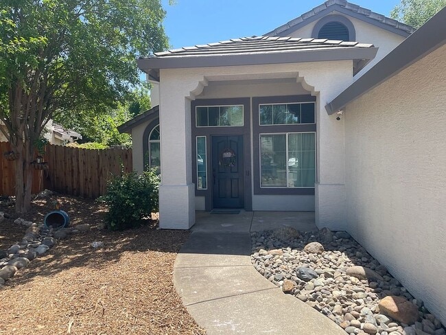 Building Photo - 360 Hansen Cir