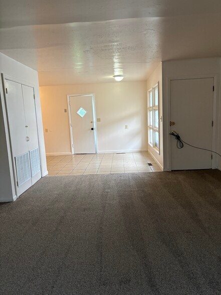 Building Photo - 4010 Middlehurst Ln