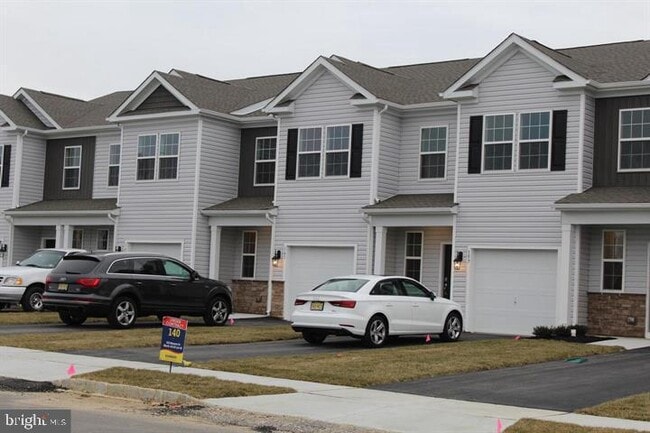 Building Photo - 157 Mazzeo Dr