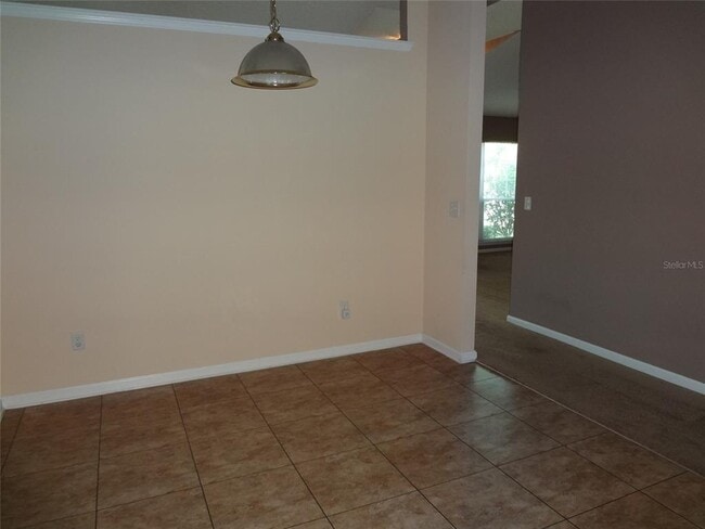 Building Photo - 6 Buffalo Grove Dr