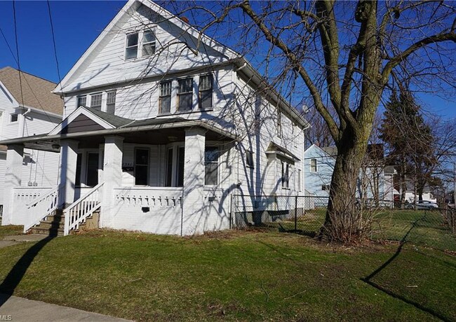 Primary Photo - 1541 Hopkins Ave