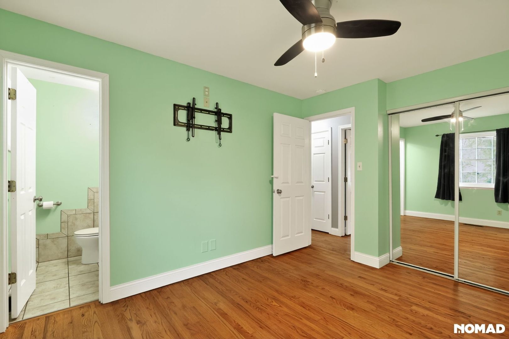 Building Photo - 2354 Jackson Dr