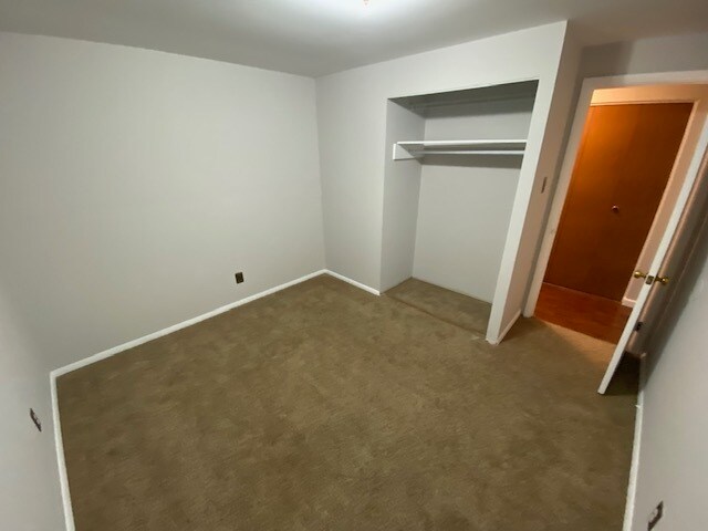 Building Photo - 1618 McCollough Dr