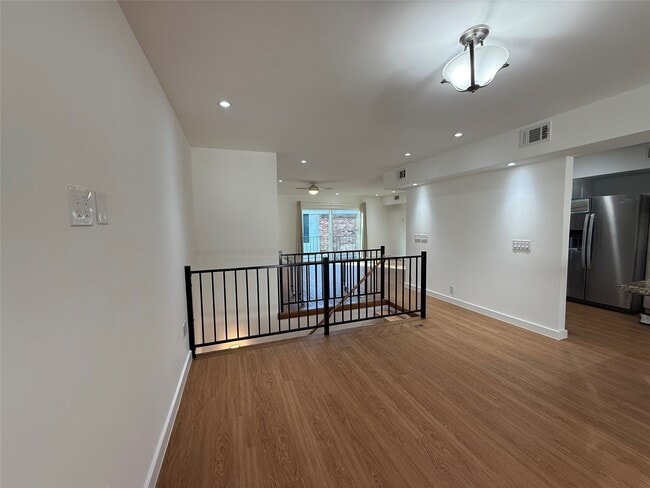 Building Photo - 3400 Timmons Ln