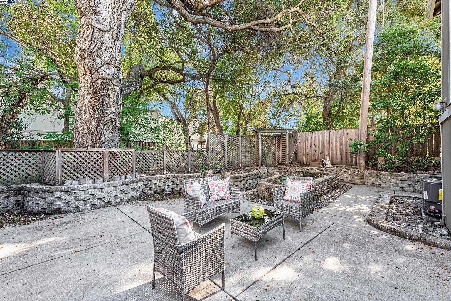 Building Photo - 7516 Silvertree Ln